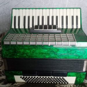 аккордеон вельтмейстер зеленый